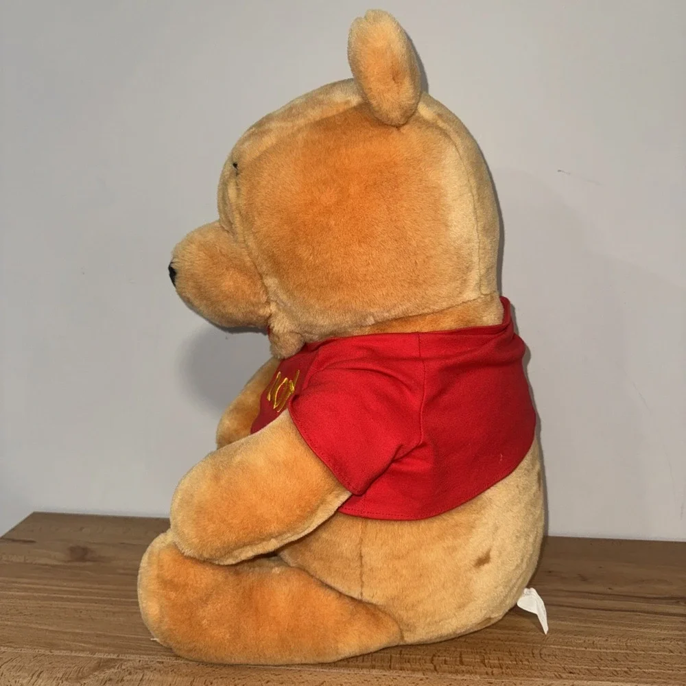 VTG Walt Disney Company Winnie the Pooh Bear 20